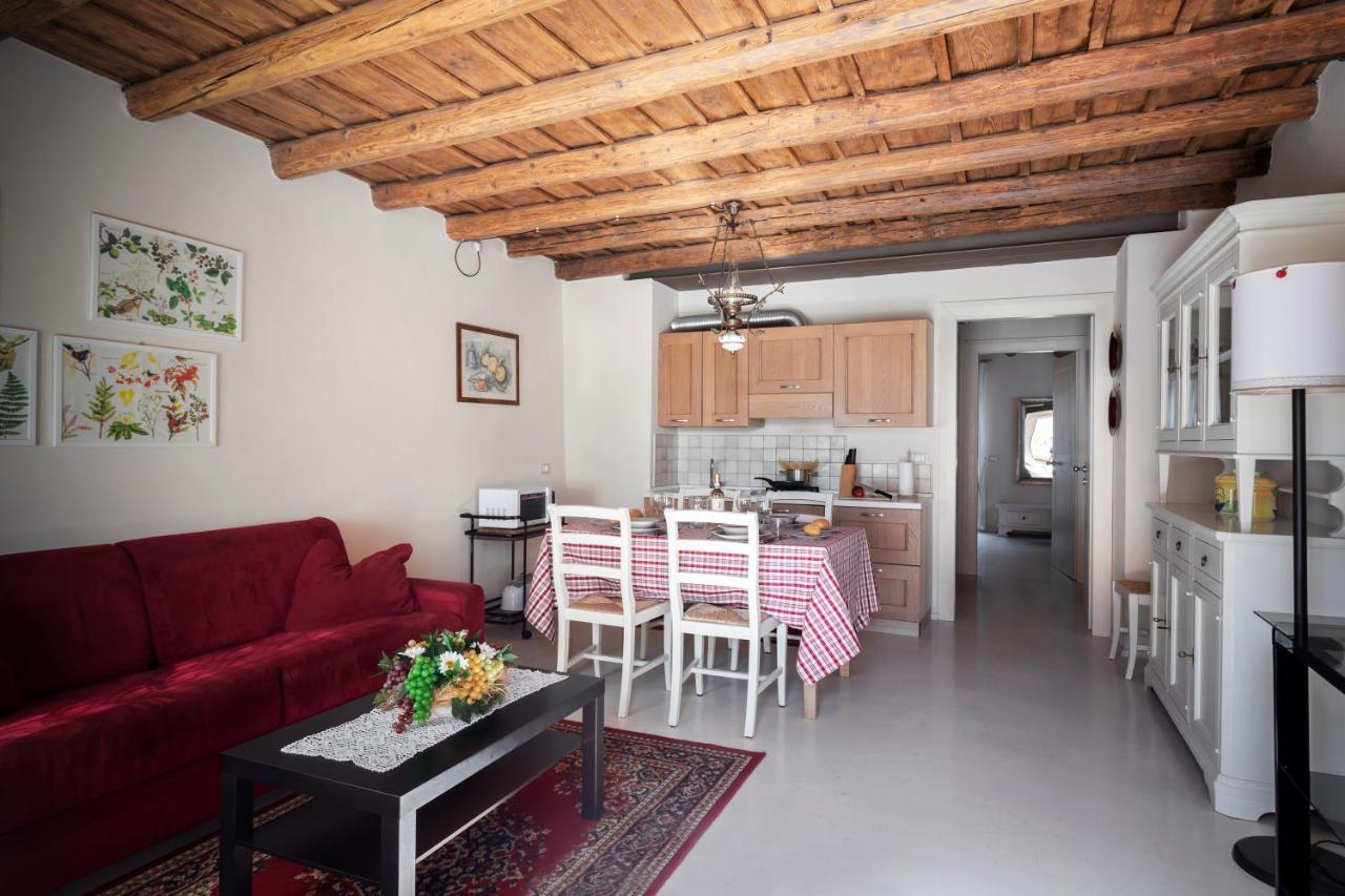 Corte Dei Soavi Suites - Apartments Soave  Exteriör bild