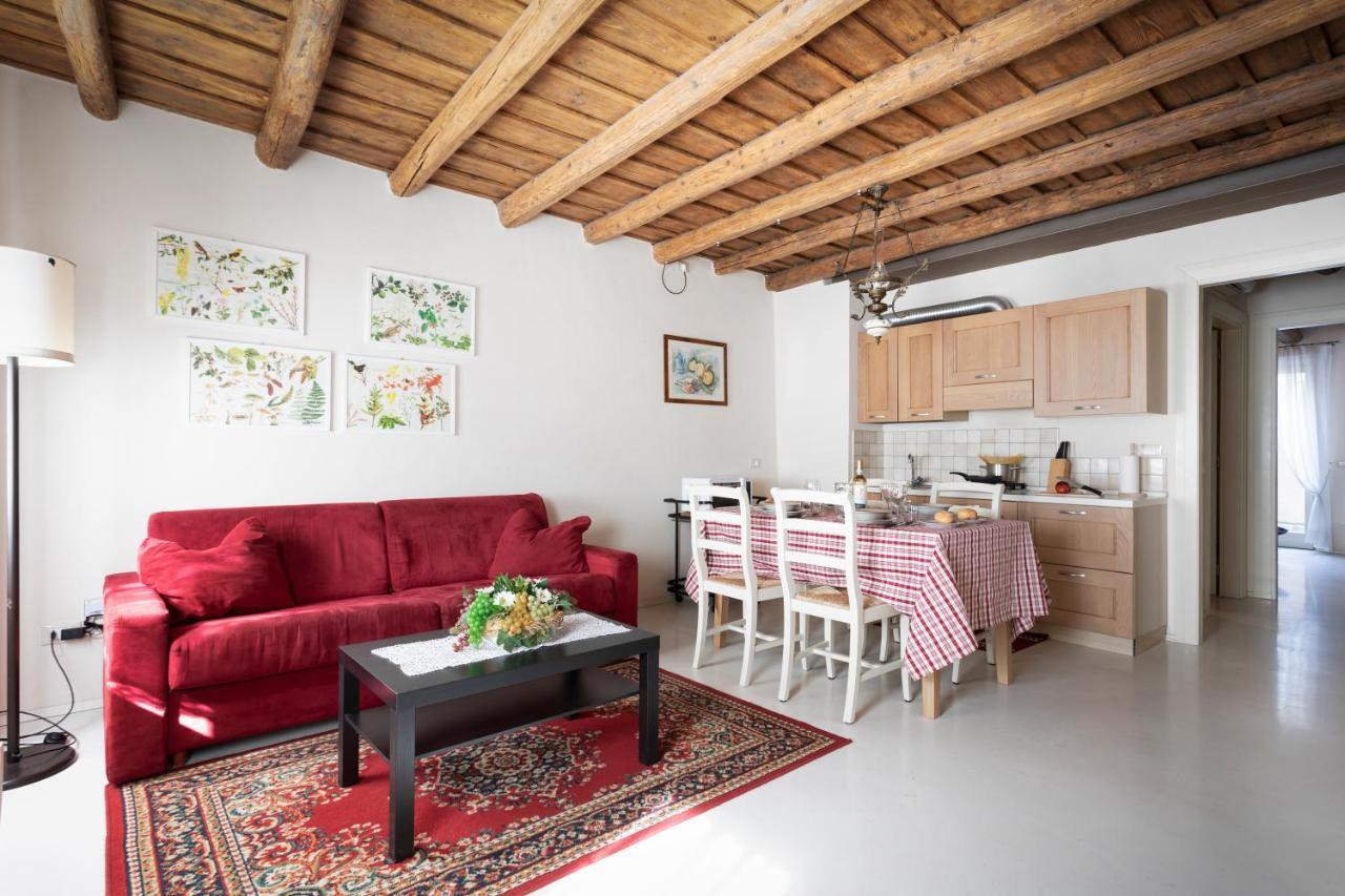 Corte Dei Soavi Suites - Apartments Soave  Exteriör bild