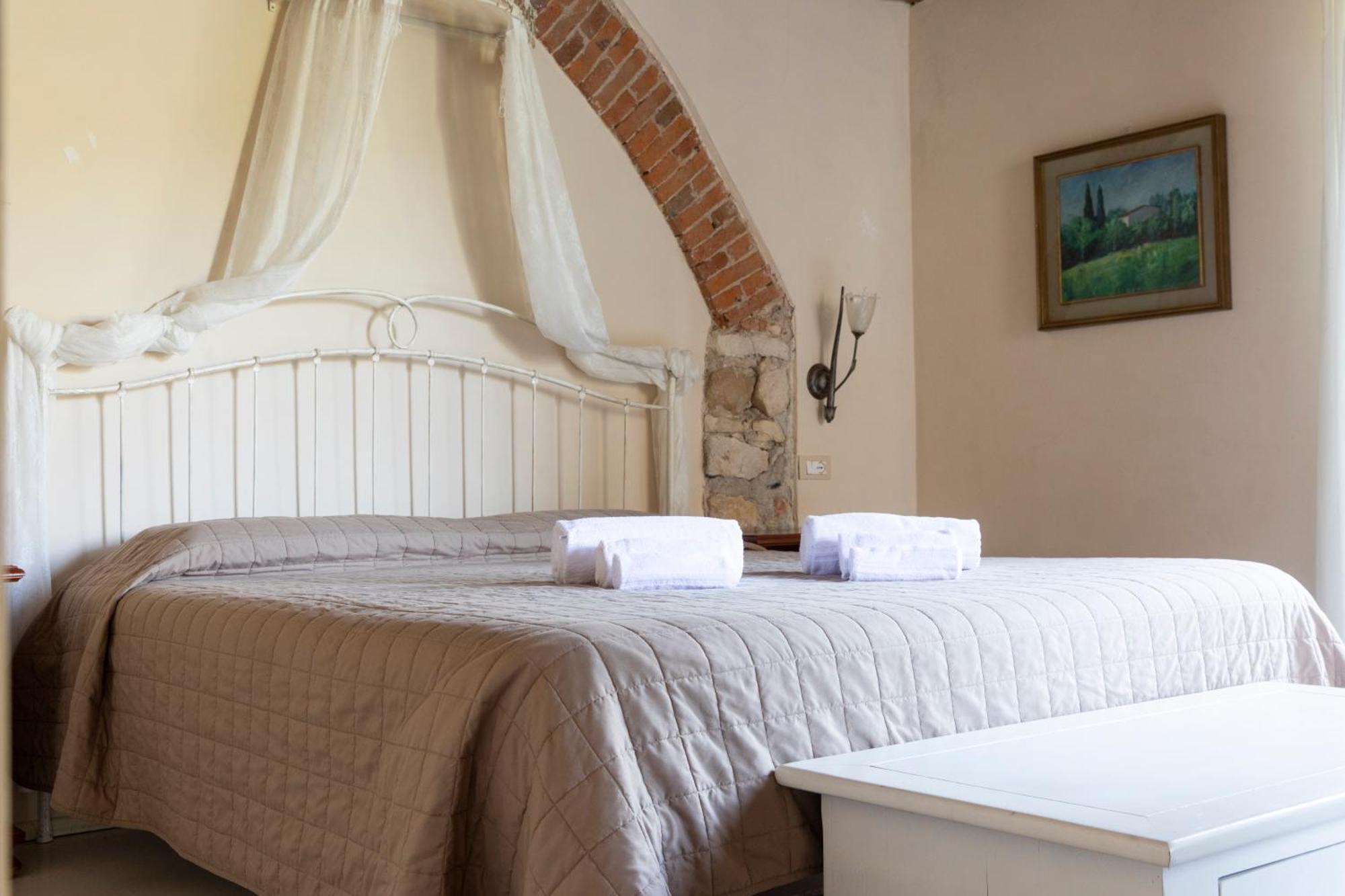 Corte Dei Soavi Suites - Apartments Soave  Exteriör bild