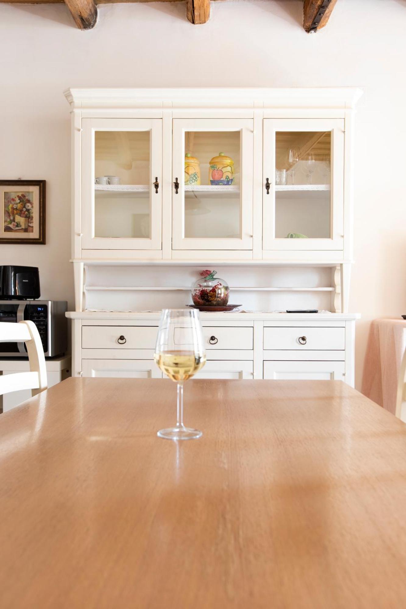 Corte Dei Soavi Suites - Apartments Soave  Exteriör bild
