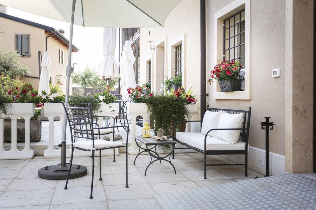 Corte Dei Soavi Suites - Apartments Soave  Exteriör bild