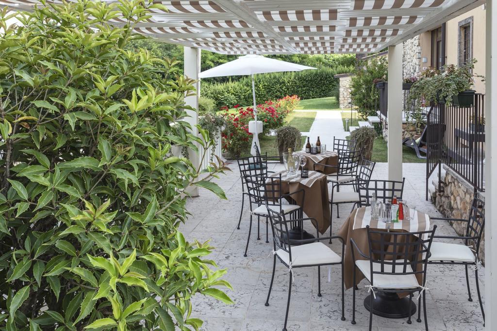 Corte Dei Soavi Suites - Apartments Soave  Exteriör bild